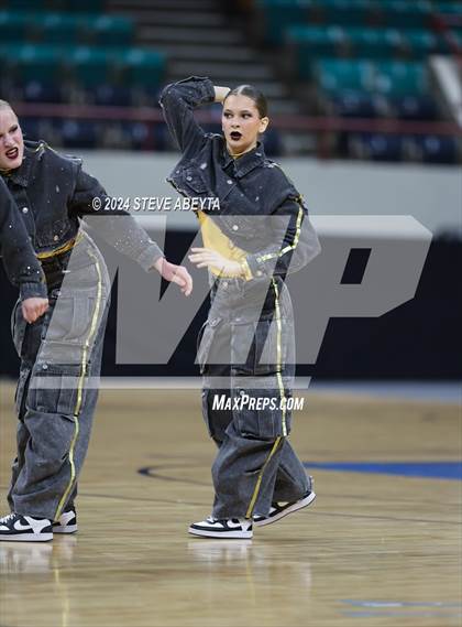 Thumbnail 3 in Arapahoe (CHSAA 5A State Spirit Championships) photogallery.