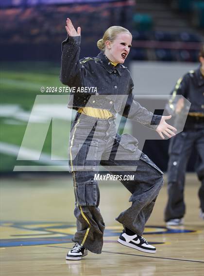 Thumbnail 1 in Arapahoe (CHSAA 5A State Spirit Championships) photogallery.