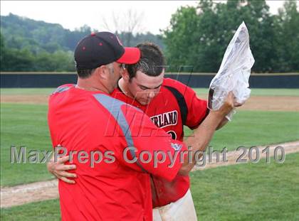 Thumbnail 3 in Lindenhurst vs. Guilderland (NYSPHSAA Class AA Final) photogallery.