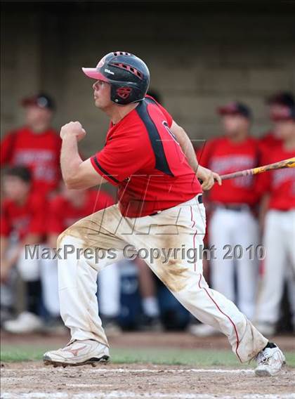 Thumbnail 2 in Lindenhurst vs. Guilderland (NYSPHSAA Class AA Final) photogallery.