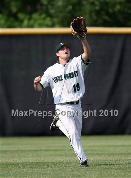 Thumbnail 2 in Lindenhurst vs. Guilderland (NYSPHSAA Class AA Final) photogallery.