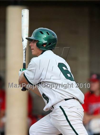 Thumbnail 2 in Lindenhurst vs. Guilderland (NYSPHSAA Class AA Final) photogallery.