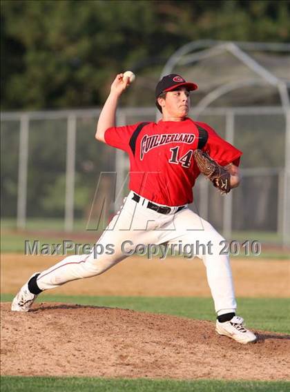 Thumbnail 2 in Lindenhurst vs. Guilderland (NYSPHSAA Class AA Final) photogallery.