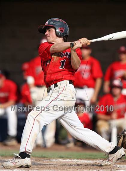 Thumbnail 2 in Lindenhurst vs. Guilderland (NYSPHSAA Class AA Final) photogallery.