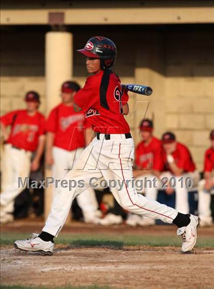 Thumbnail 3 in Lindenhurst vs. Guilderland (NYSPHSAA Class AA Final) photogallery.