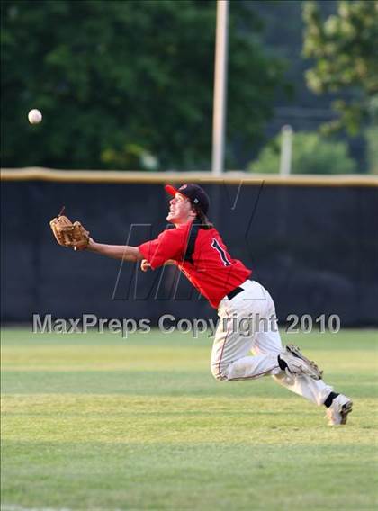 Thumbnail 3 in Lindenhurst vs. Guilderland (NYSPHSAA Class AA Final) photogallery.