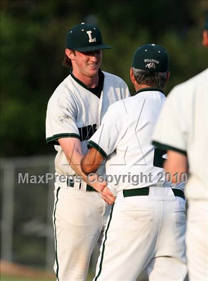 Thumbnail 3 in Lindenhurst vs. Guilderland (NYSPHSAA Class AA Final) photogallery.