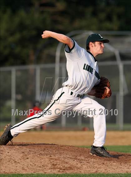Thumbnail 2 in Lindenhurst vs. Guilderland (NYSPHSAA Class AA Final) photogallery.