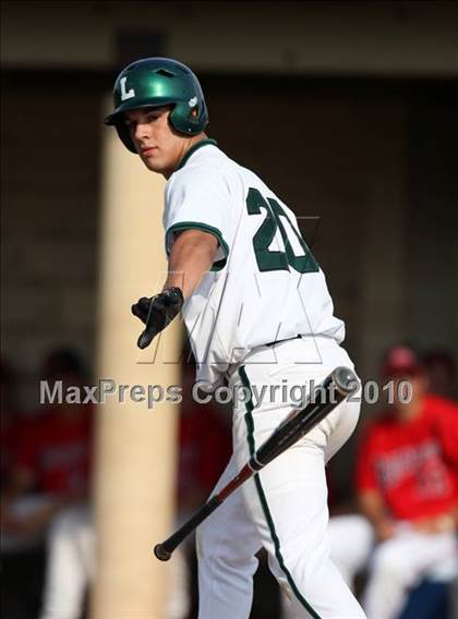 Thumbnail 2 in Lindenhurst vs. Guilderland (NYSPHSAA Class AA Final) photogallery.