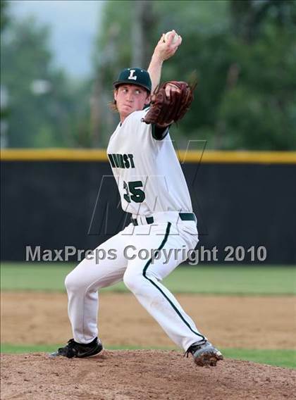 Thumbnail 1 in Lindenhurst vs. Guilderland (NYSPHSAA Class AA Final) photogallery.
