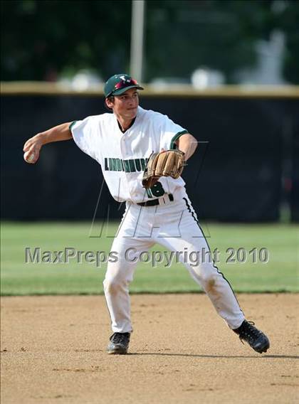 Thumbnail 2 in Lindenhurst vs. Guilderland (NYSPHSAA Class AA Final) photogallery.
