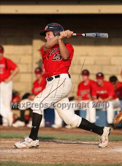 Thumbnail 3 in Lindenhurst vs. Guilderland (NYSPHSAA Class AA Final) photogallery.