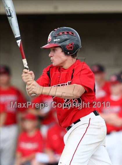 Thumbnail 3 in Lindenhurst vs. Guilderland (NYSPHSAA Class AA Final) photogallery.