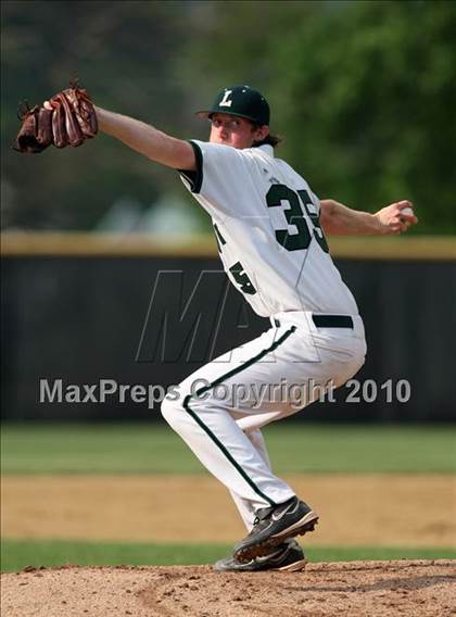 Thumbnail 3 in Lindenhurst vs. Guilderland (NYSPHSAA Class AA Final) photogallery.