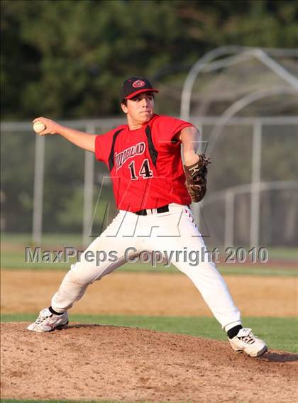 Thumbnail 1 in Lindenhurst vs. Guilderland (NYSPHSAA Class AA Final) photogallery.