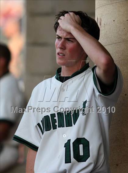 Thumbnail 3 in Lindenhurst vs. Guilderland (NYSPHSAA Class AA Final) photogallery.