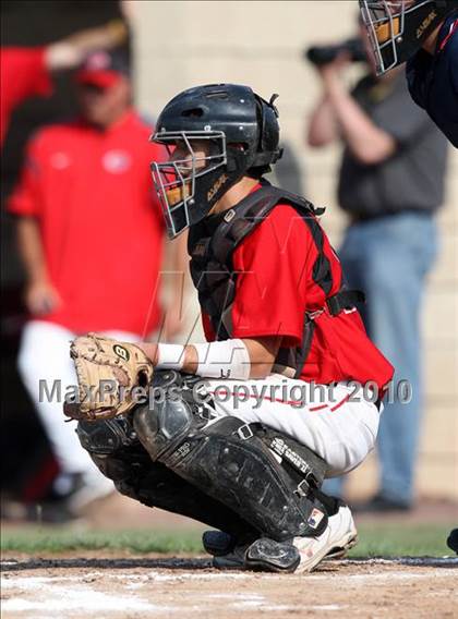 Thumbnail 3 in Lindenhurst vs. Guilderland (NYSPHSAA Class AA Final) photogallery.