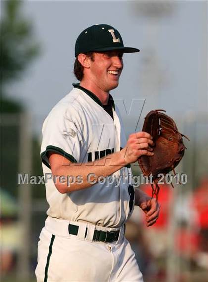 Thumbnail 3 in Lindenhurst vs. Guilderland (NYSPHSAA Class AA Final) photogallery.