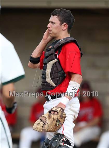 Thumbnail 1 in Lindenhurst vs. Guilderland (NYSPHSAA Class AA Final) photogallery.