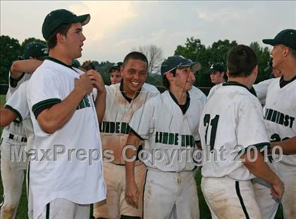 Thumbnail 3 in Lindenhurst vs. Guilderland (NYSPHSAA Class AA Final) photogallery.