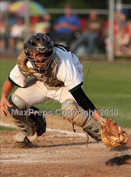 Thumbnail 1 in Lindenhurst vs. Guilderland (NYSPHSAA Class AA Final) photogallery.