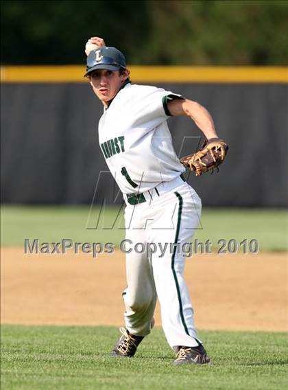 Thumbnail 2 in Lindenhurst vs. Guilderland (NYSPHSAA Class AA Final) photogallery.