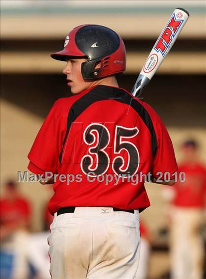 Thumbnail 1 in Lindenhurst vs. Guilderland (NYSPHSAA Class AA Final) photogallery.