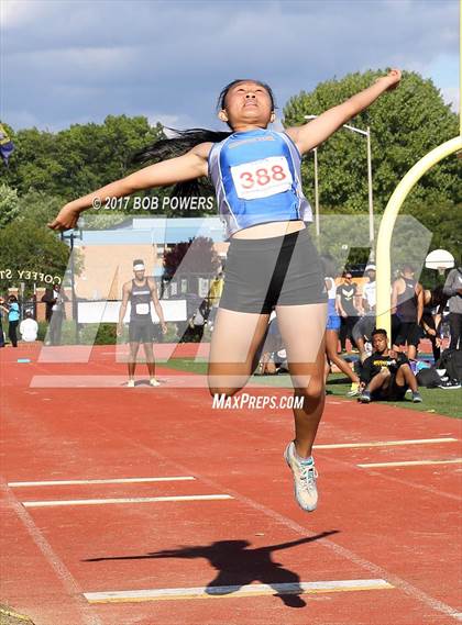 Thumbnail 1 in VHSL Region 6A North Championships (Girls Field Events) photogallery.