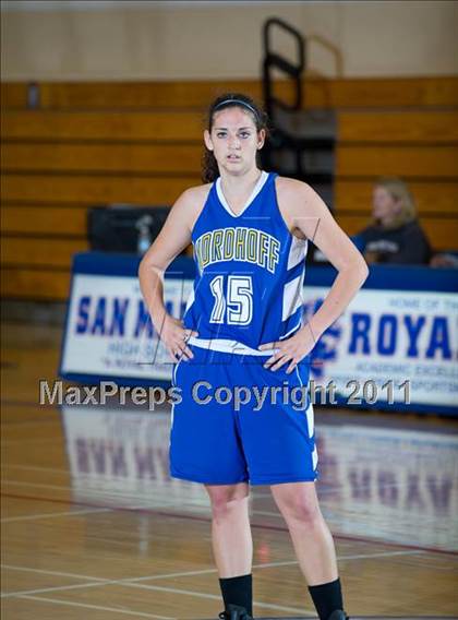 Thumbnail 1 in Santa Barbara vs. Nordhoff (Gold Coast Tournament) photogallery.