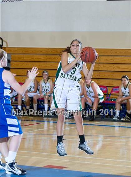 Thumbnail 1 in Santa Barbara vs. Nordhoff (Gold Coast Tournament) photogallery.