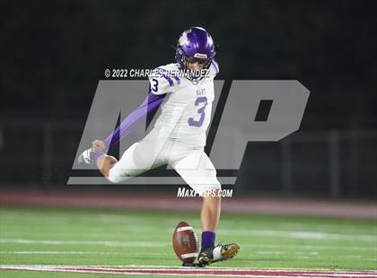 Thumbnail 2 in Lovelady vs Mart (UIL 2A Division II Quarterfinal) photogallery.