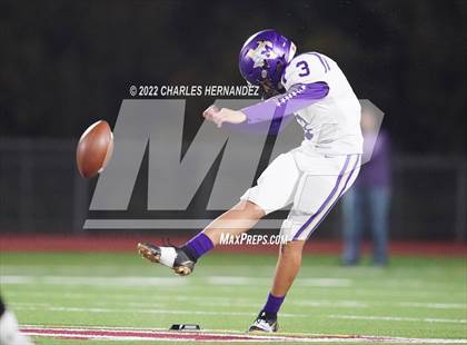 Thumbnail 1 in Lovelady vs Mart (UIL 2A Division II Quarterfinal) photogallery.
