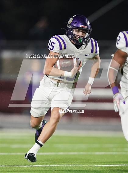 Thumbnail 3 in Lovelady vs Mart (UIL 2A Division II Quarterfinal) photogallery.