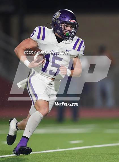 Thumbnail 3 in Lovelady vs Mart (UIL 2A Division II Quarterfinal) photogallery.