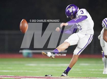 Thumbnail 1 in Lovelady vs Mart (UIL 2A Division II Quarterfinal) photogallery.