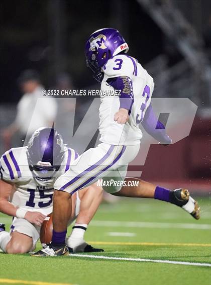 Thumbnail 1 in Lovelady vs Mart (UIL 2A Division II Quarterfinal) photogallery.