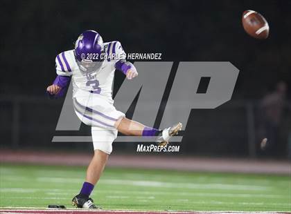 Thumbnail 1 in Lovelady vs Mart (UIL 2A Division II Quarterfinal) photogallery.