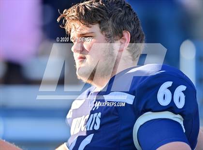 Thumbnail 2 in Cedar Hill vs. Tomball Memorial (UIL 6A Division 2 Regional Playoff) photogallery.