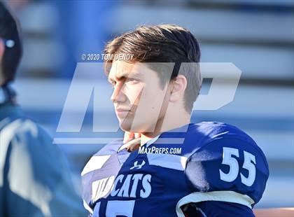 Thumbnail 1 in Cedar Hill vs. Tomball Memorial (UIL 6A Division 2 Regional Playoff) photogallery.
