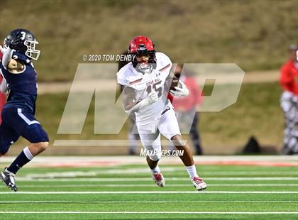 Thumbnail 3 in Cedar Hill vs. Tomball Memorial (UIL 6A Division 2 Regional Playoff) photogallery.