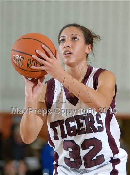 Thumbnail 3 in Kingston vs. Minisink Valley (Section 9 Class AA Final) photogallery.