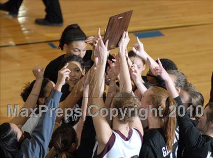 Thumbnail 3 in Kingston vs. Minisink Valley (Section 9 Class AA Final) photogallery.