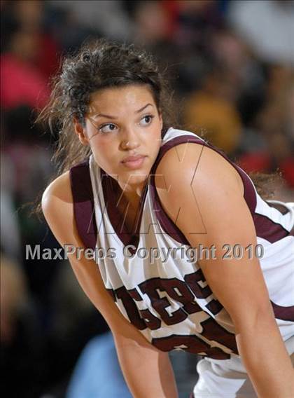 Thumbnail 3 in Kingston vs. Minisink Valley (Section 9 Class AA Final) photogallery.
