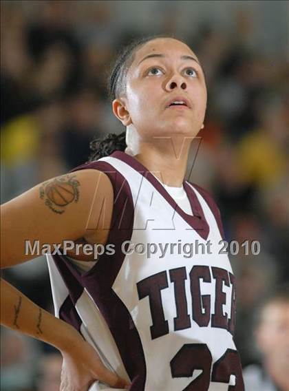 Thumbnail 2 in Kingston vs. Minisink Valley (Section 9 Class AA Final) photogallery.