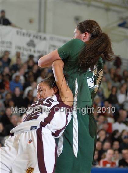 Thumbnail 3 in Kingston vs. Minisink Valley (Section 9 Class AA Final) photogallery.