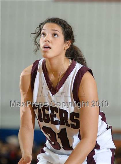 Thumbnail 1 in Kingston vs. Minisink Valley (Section 9 Class AA Final) photogallery.