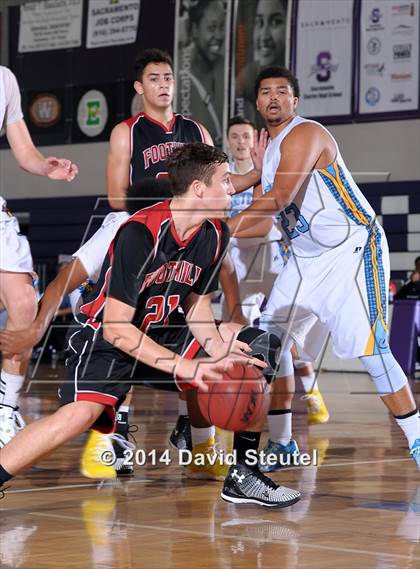 Thumbnail 2 in Foothill vs. Center (St. Hope Elite Classic) photogallery.