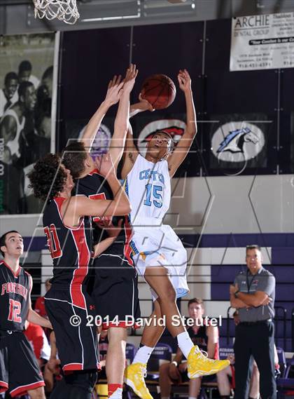 Thumbnail 2 in Foothill vs. Center (St. Hope Elite Classic) photogallery.