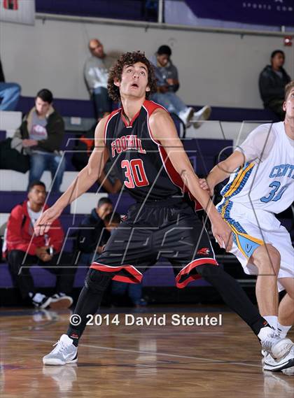 Thumbnail 1 in Foothill vs. Center (St. Hope Elite Classic) photogallery.