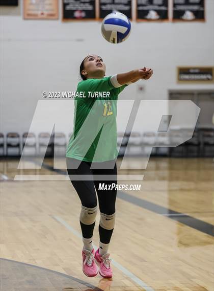 Thumbnail 1 in Lakeland vs Canyon Ridge (IHSAA 4A First Round) photogallery.
